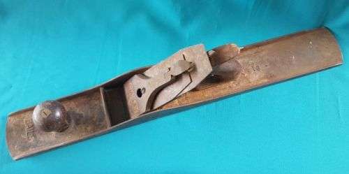 VINTAGE STANLEY BAILEY NO.7 WOODWORKING PLANE