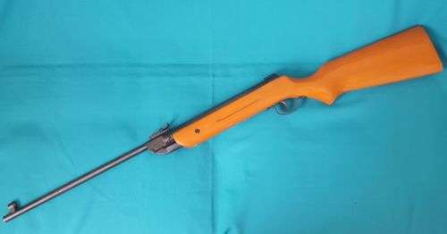 VINTAGE AIR RIFLE/ PELLET GUN (D'MARCO)