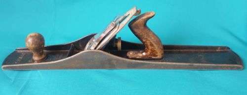 VINTAGE STANLEY BAILEY NO.7 WOODWORKING PLANE (ENGLAND)