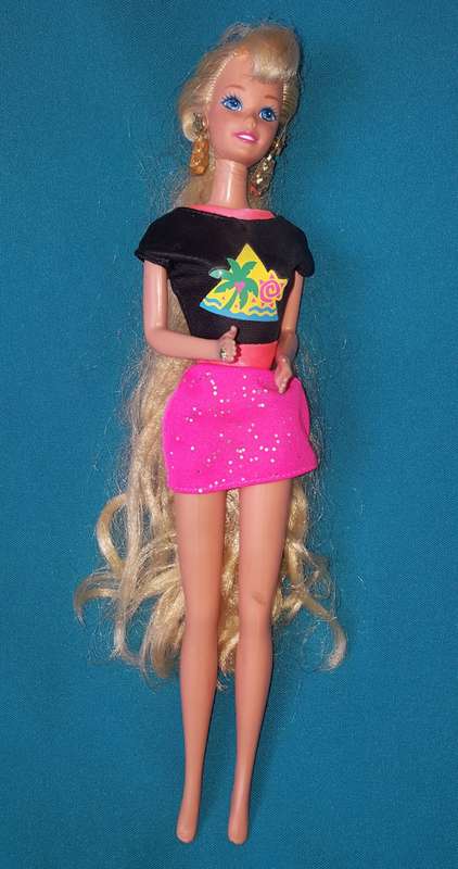 VINTAGE 1966 BARBIE DOLL BY MATTEL