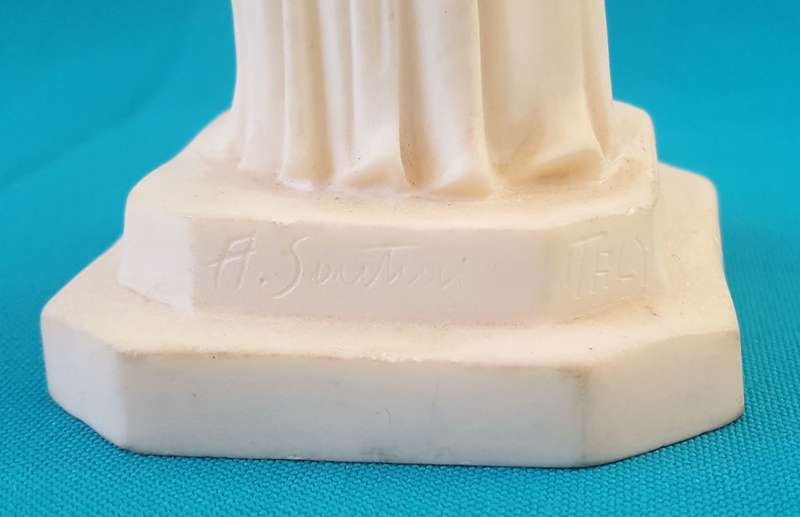 A. SANTINI VINTAGE RESIN SCULPTURE (ITALY)