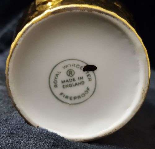 BEAUTIFUL VINTAGE GOLD LUSTRE ROYAL WORCESTER TEA POT