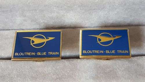PAIR OF BLUE TRAIN / BLOUTREIN CUFFLINKS