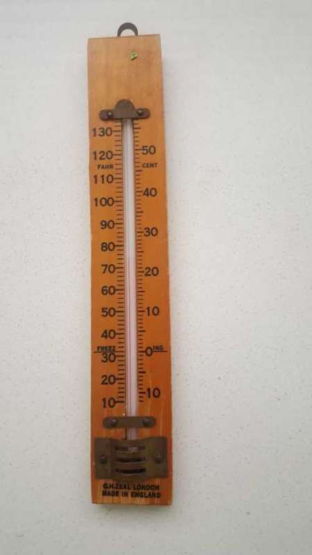VINTAGE G M ZEAL THERMOMETER MADE IN ENGLAND 20.5 CM