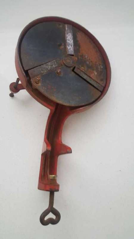 VINTAGE BEAN SLICER