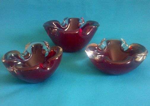 SET OF 3 BEAUTIFUL MURANO BOWLS/ ASHTRAYS