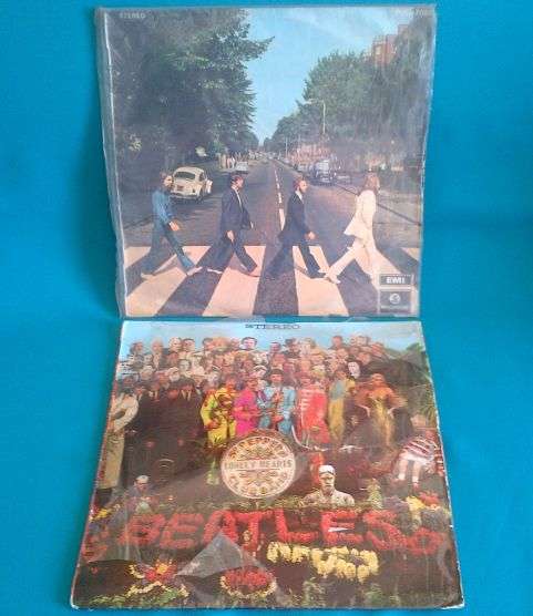 2 OLD "THE BEATLES" LP VINYL RECORDS