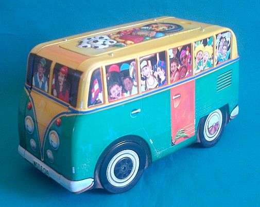COLLECTABLE CAR TIN