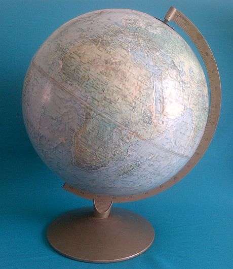 OLD (AFRIKAANS) WORLD GLOBE, SHOWING RHODESIA ETC.