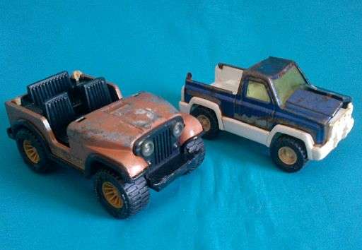 2 COLLECTABLE "BUDDY L CORP" TIN CARS/ TRUCKS