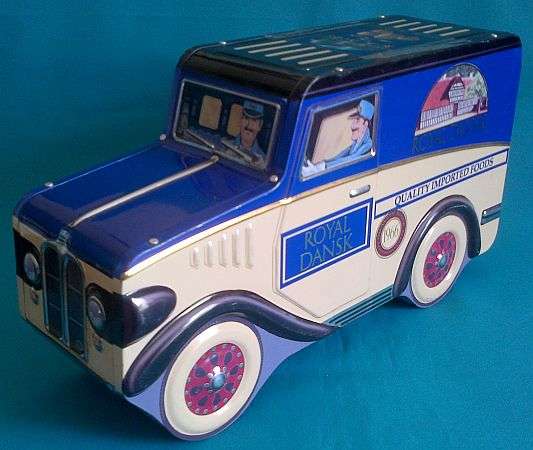 NICE LARGE COLLECTABLE VINTAGE CAR TIN (ROYAL DANSK)