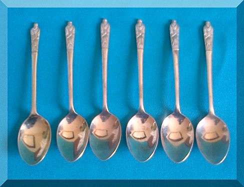 SET OF 6 OLD SILVER PLATED E.P.N.S APOSTLE SPOONS