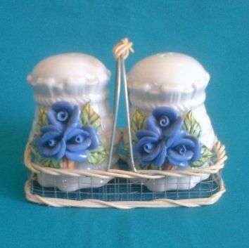BEAUTIFUL "CASA NOVA" PORCELAIN SALT & PEPPER SET IN BASKET