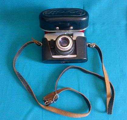 BEIRETTE CAMERA IN ORIGINAL CASE
