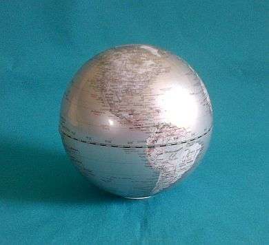 NICE WORLD GLOBE MONEY BOX/ SAVINGS BANK