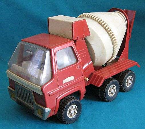 LARGE TIN PLATE CEMENT MIXER TRUCK (RICO SA, SANSON)