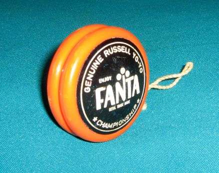 OLD FANTA GENUINE RUSSELL CHAMPIONSHIP YO-YO (AFRIKAANS+ ENGLISH)