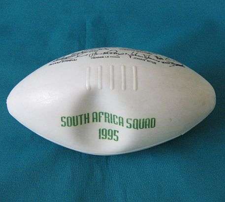 RUGBY WORLD CUP 1995 "SA SQUAD" MINIATURE SIGNED BALL