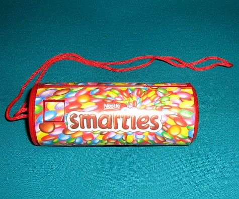 NESTLE SMARTIES NOVELTY VINTAGE CAMERA