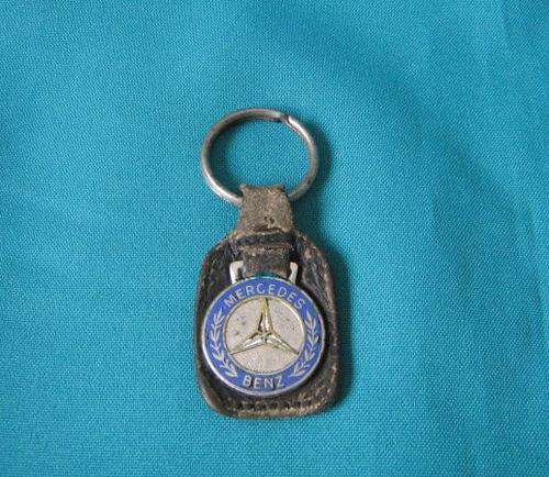OLD MERCEDES BENZ KEY RING