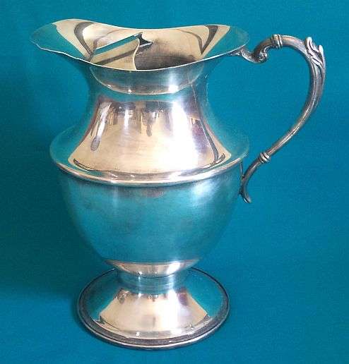 LARGE SILVER PLATED JUG>>>DECORATIVE HANDLE