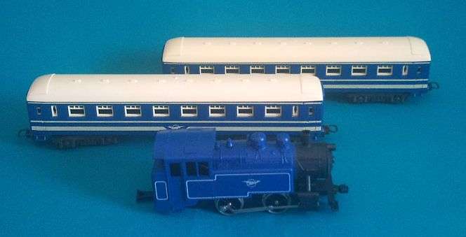 SAR LIMA BLUE TRAIN STEAM LOCO + 2 COACHES - HO SCALE