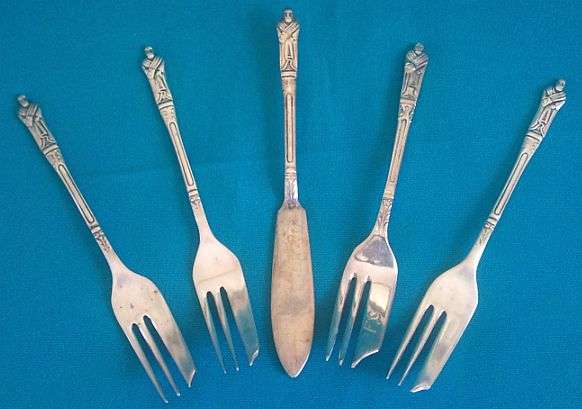 4 SILVER PLATED E.P.N.S APOSTLE CAKE FORKS & BUTTER KNIFE
