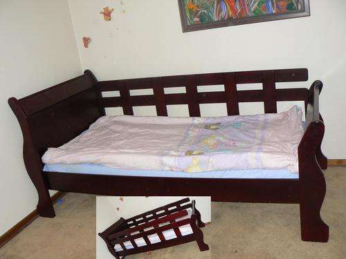 Single bed with child guard