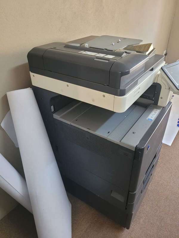 Konica Minolta Bizhub C220 Multifunction Printer