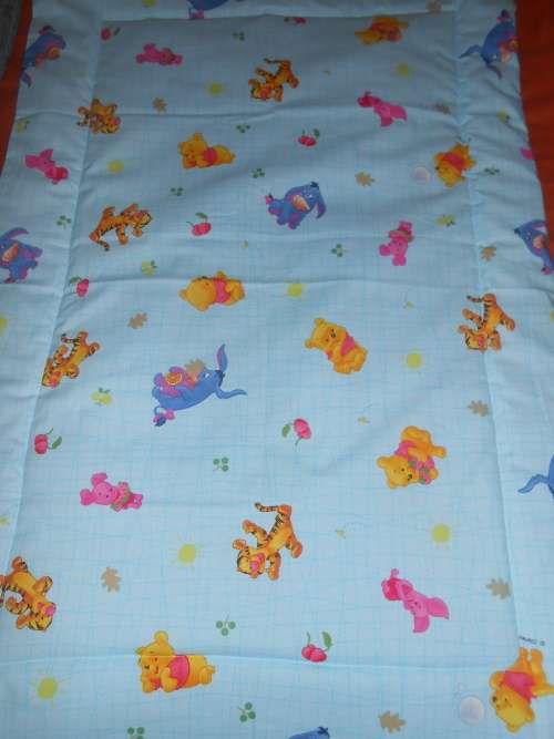 Winnie the Pooh cot comforter and pillowcase