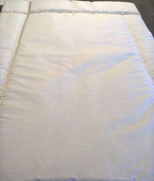 cot duvet cover and pillowcase - plain white.