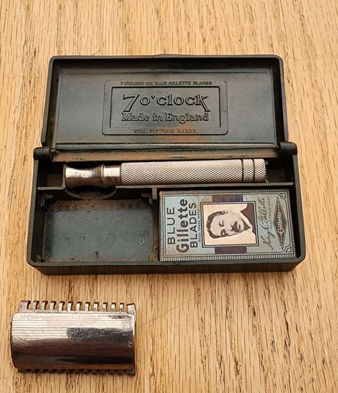 Vintage razors