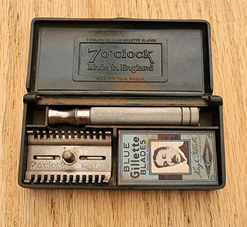 Vintage razors