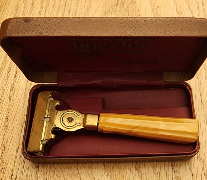 Vintage razors