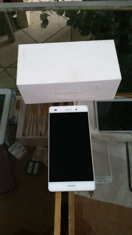 Huawei P8 Lite