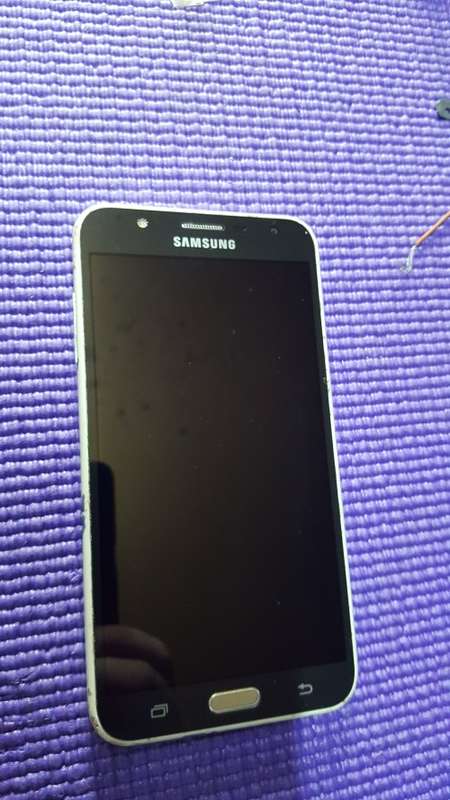 Samsung J7