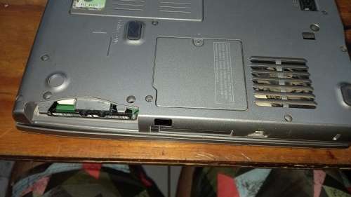 Dell latitude D510 laptop Please read