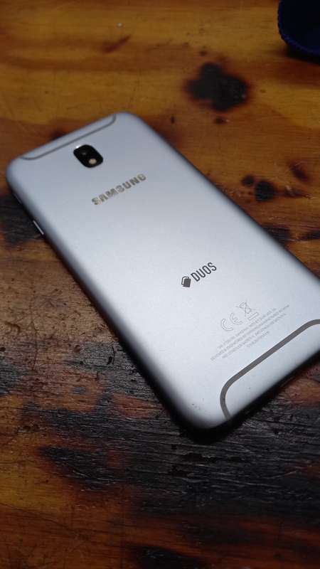 Samsung J7 Pro