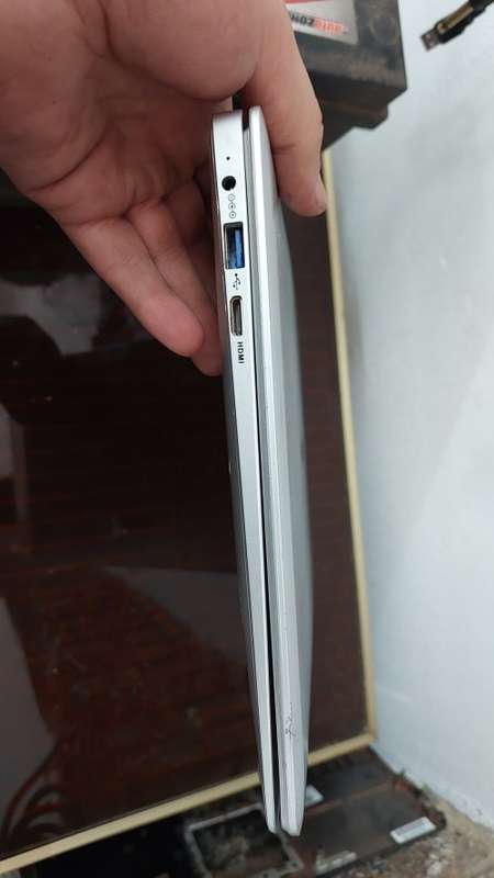 Mecer Laptop (Please Read)