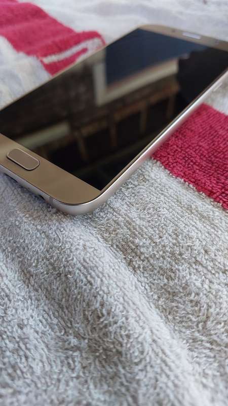Samsung A7 2017 Phone