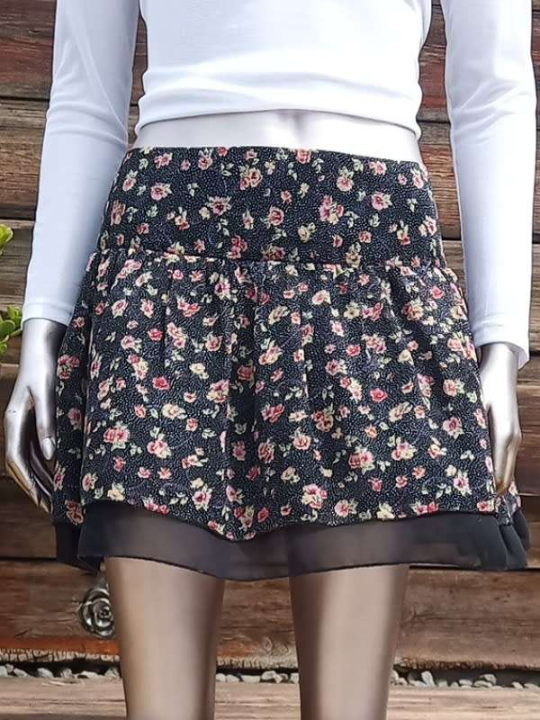 Floral Mini Skirt size 14
