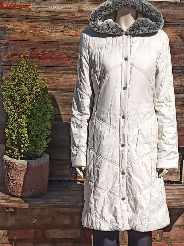 Beige Parka from Carol size 32/34