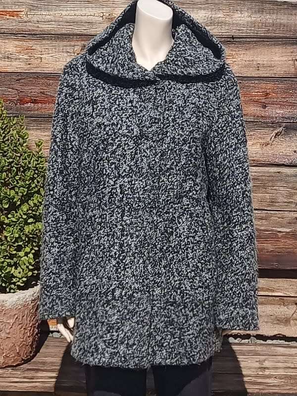Black and grey Coat from The outerwear Germany size XXL