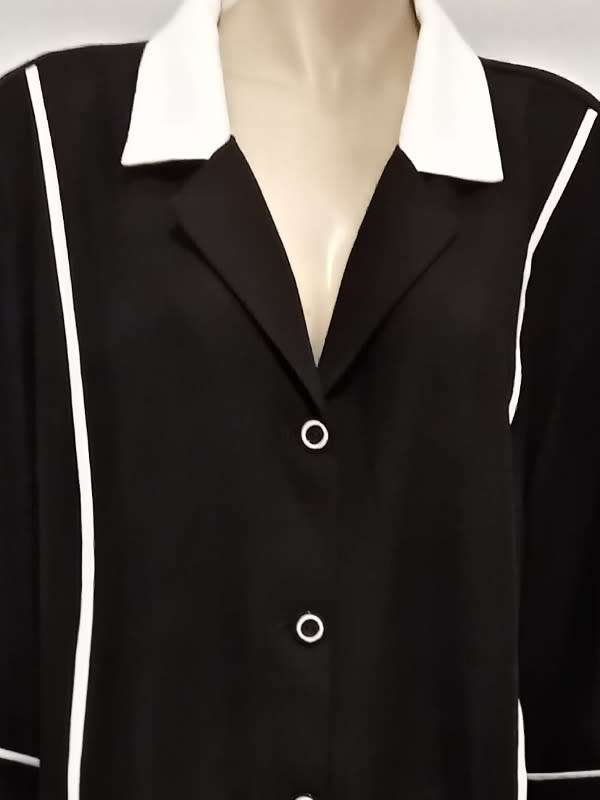 Ladies Shirt Size 3XL from Edgars brand new.