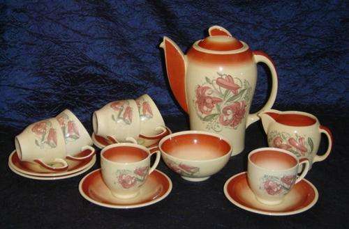SUSIE COOPER "TIGER LILLY" ART DECO COFFEE SET