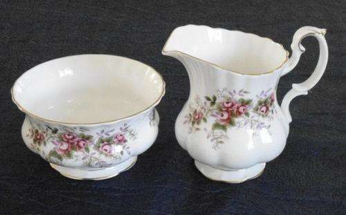 ROYAL ALBERT "LAVENDER ROSE" MILK JUG & SUGAR BOWL