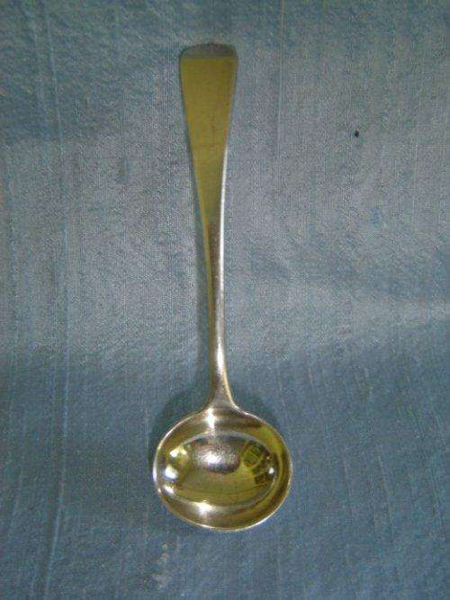 HALLMARKED SILVER SALT SPOON, LONDON 1828, MAKER WILLIAM CHAWNER 2ND