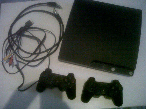 120G PS3 + 2 controllers + HDMI cable + 31 games + free delivery sapo PLEASE READ