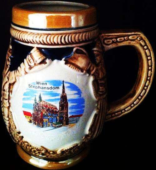 ***VERY LATE ENTRY!!!***STUNNING GERMAN BEER MUG - "WIEN STEPHANSDOM"
