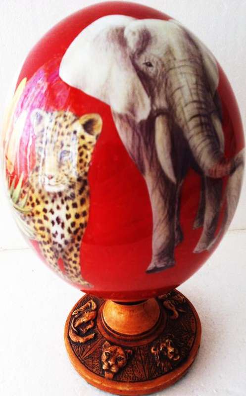 Relisted due to non-payment! COLLECTABLE Africana Decoupage Ostrich egg! (Stand NOT included)